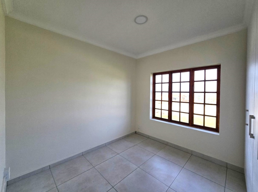 3 Bedroom Property for Sale in Wavecrest Eastern Cape